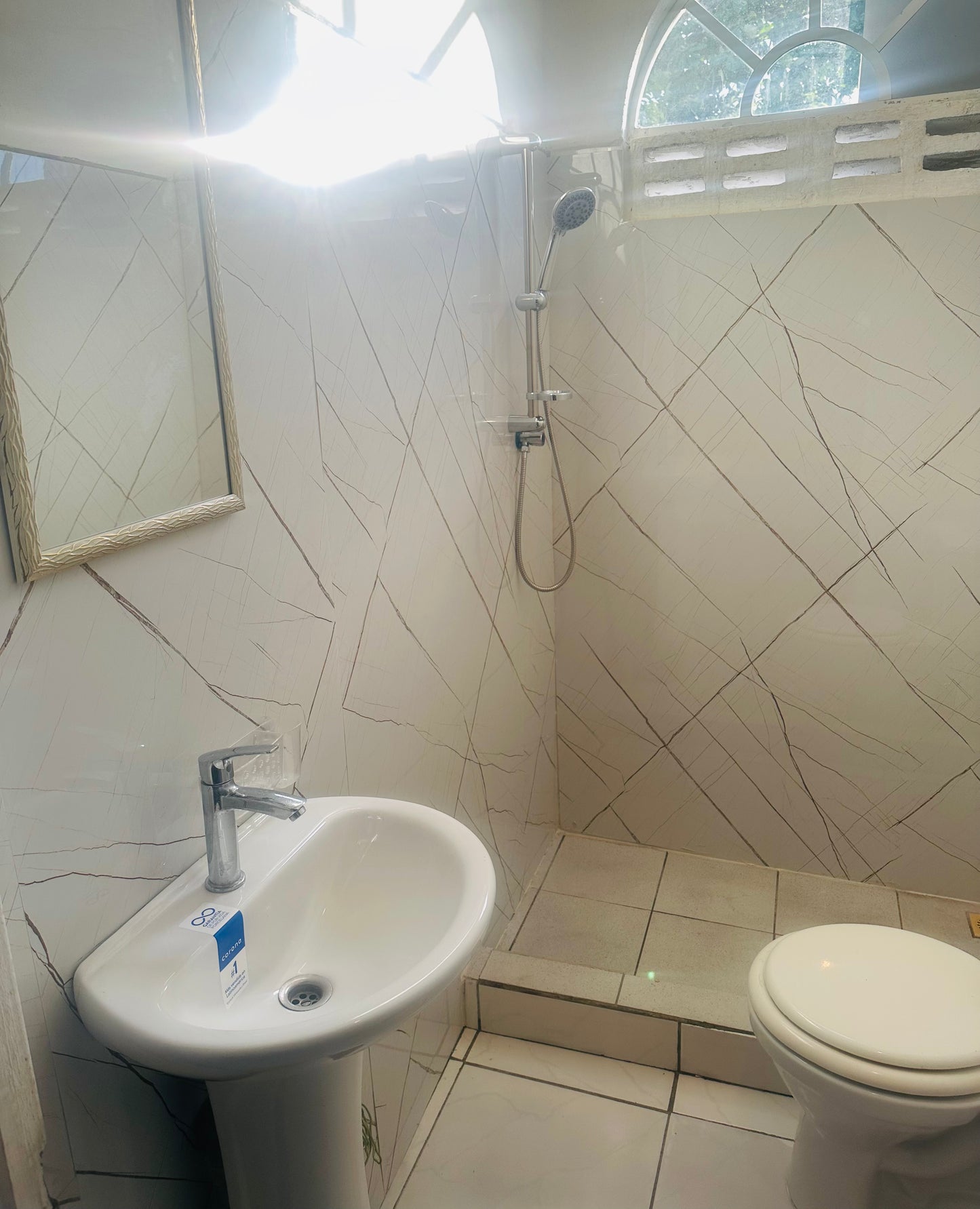 Pvc panel white - brown lines