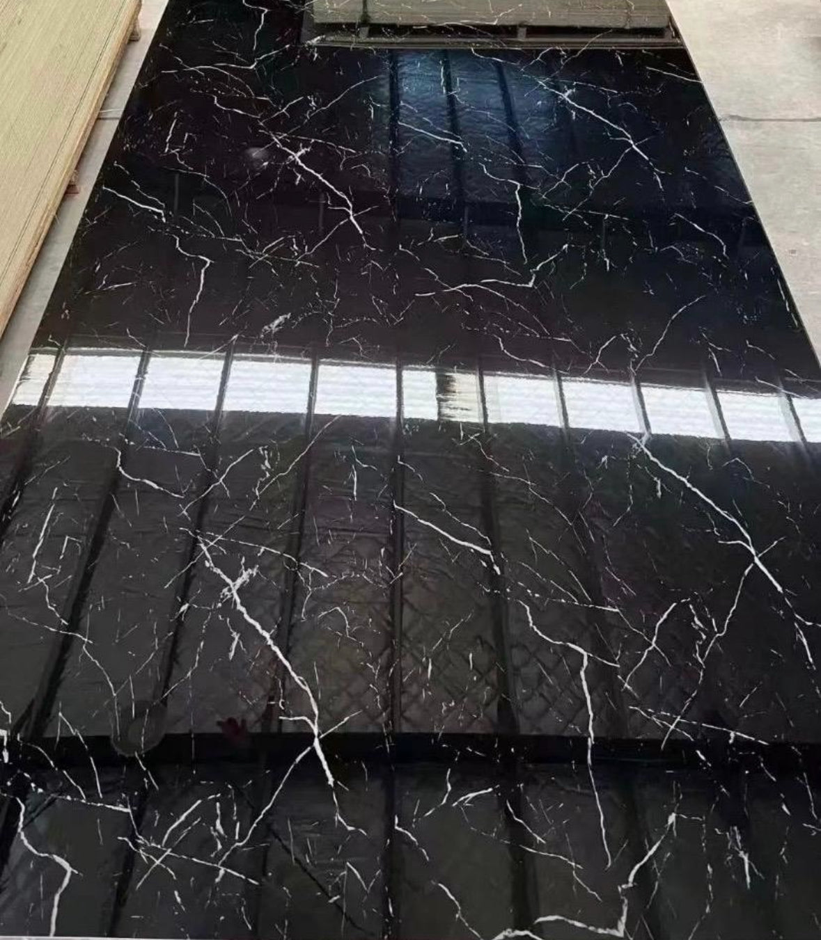 Pvc panel full black white lines