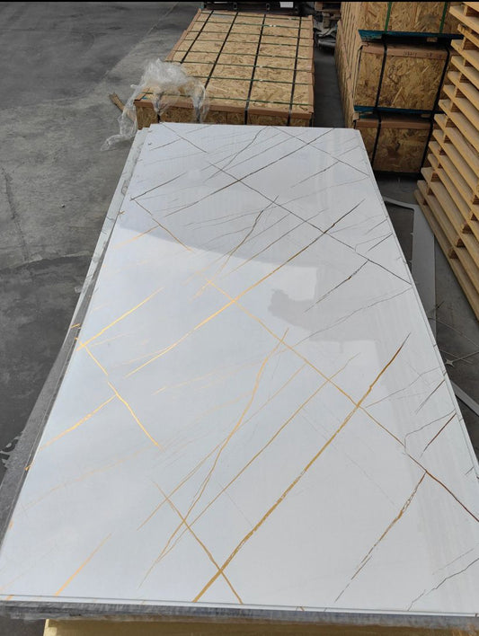 Marble look full white - gold lines