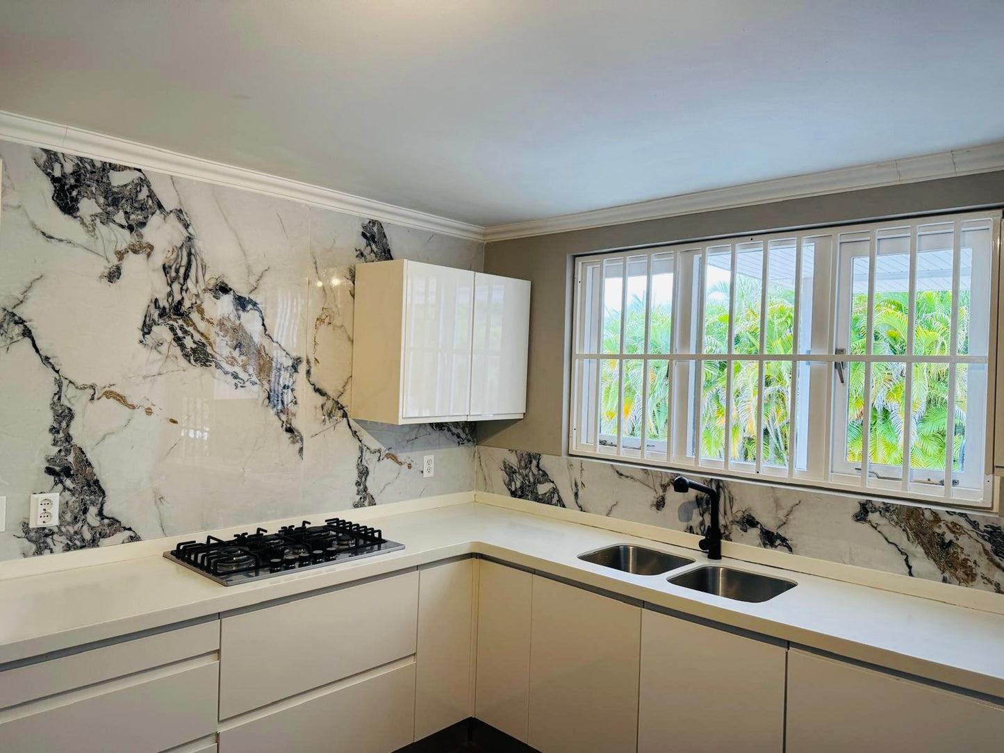 Marble look White - grey - gold