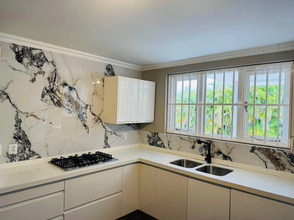 Marble look White - grey - gold